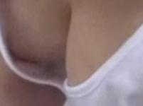 【胸チラ動画】フェロモン ムンムン 巨乳お姉さん達の胸チラ